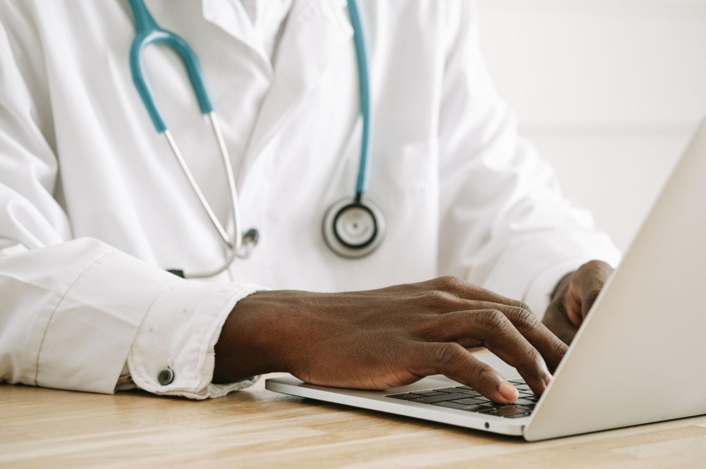 5 HIPAA Compliant Cloud Storage Solutions for Healthcare